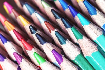 színes ceruzák